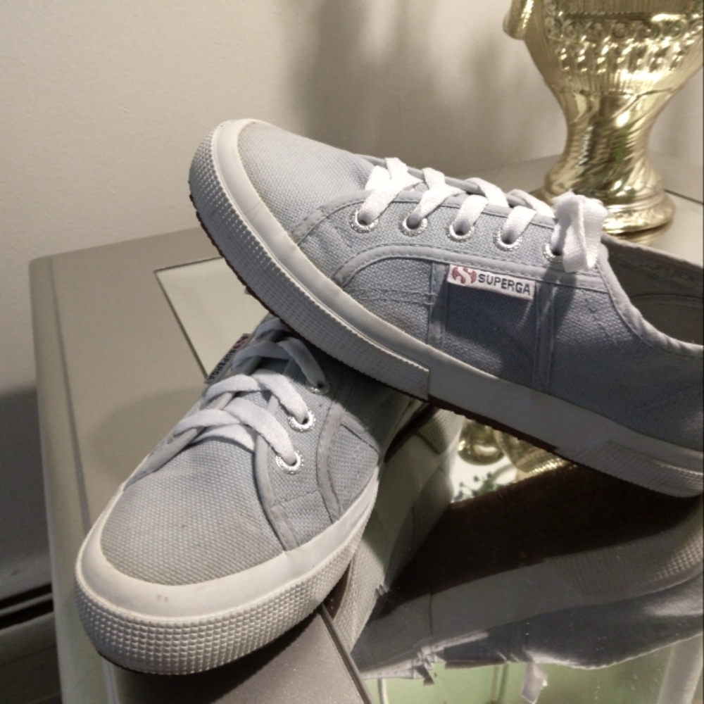 Unisex canvas sneaker